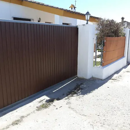 Trujillo Con Piscina Сasa de vacaciones *